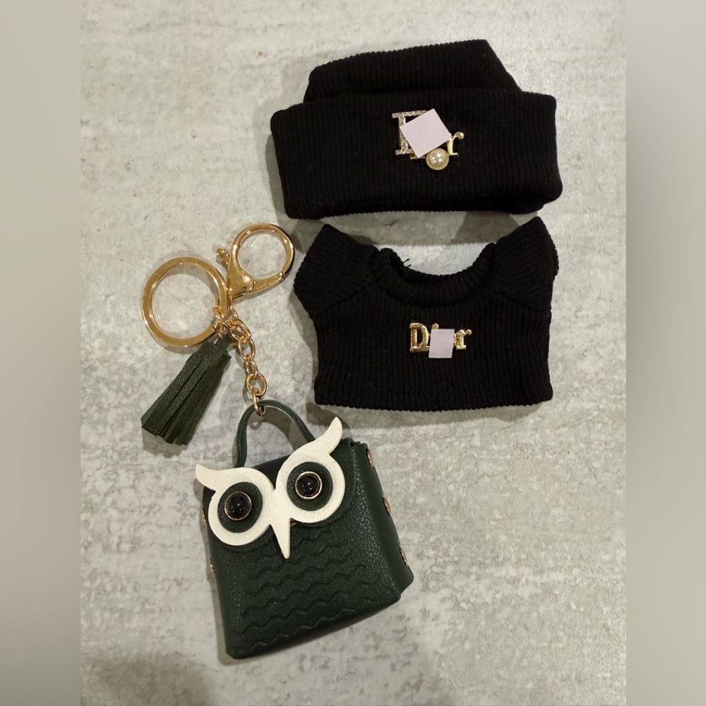 Labubu 3 piece black outfit. Beanie too and handbag